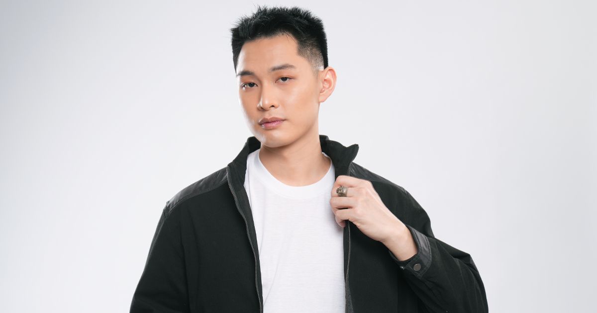 Ungkapan Rasa Adrian Sant Dalam ‘Lantern’