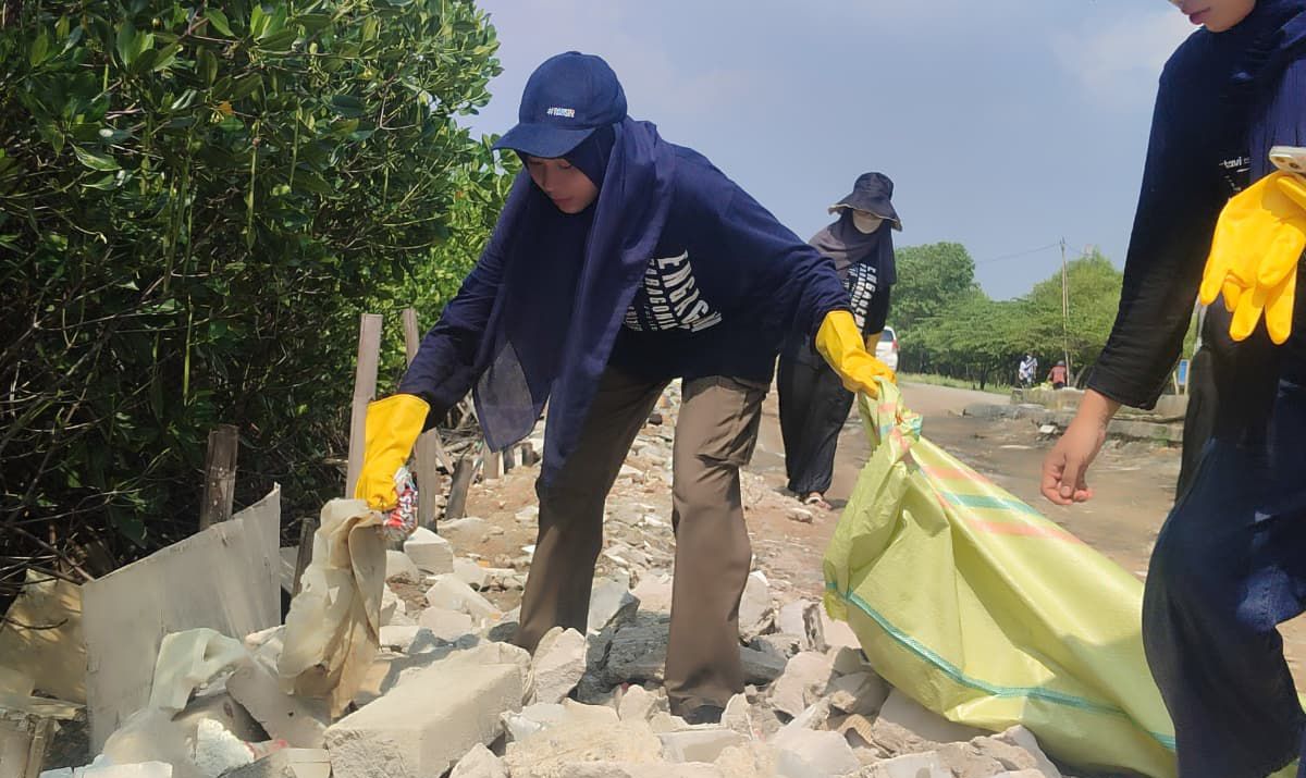 aksi-bersih-sampah-paragon-bumitorri-2025