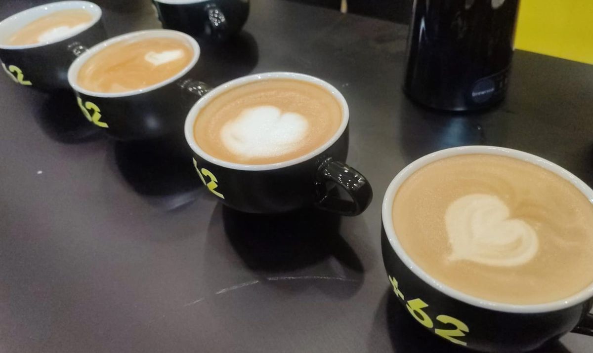 hasil-karya-barista-indonesia-latte-art-demo-jacoweek