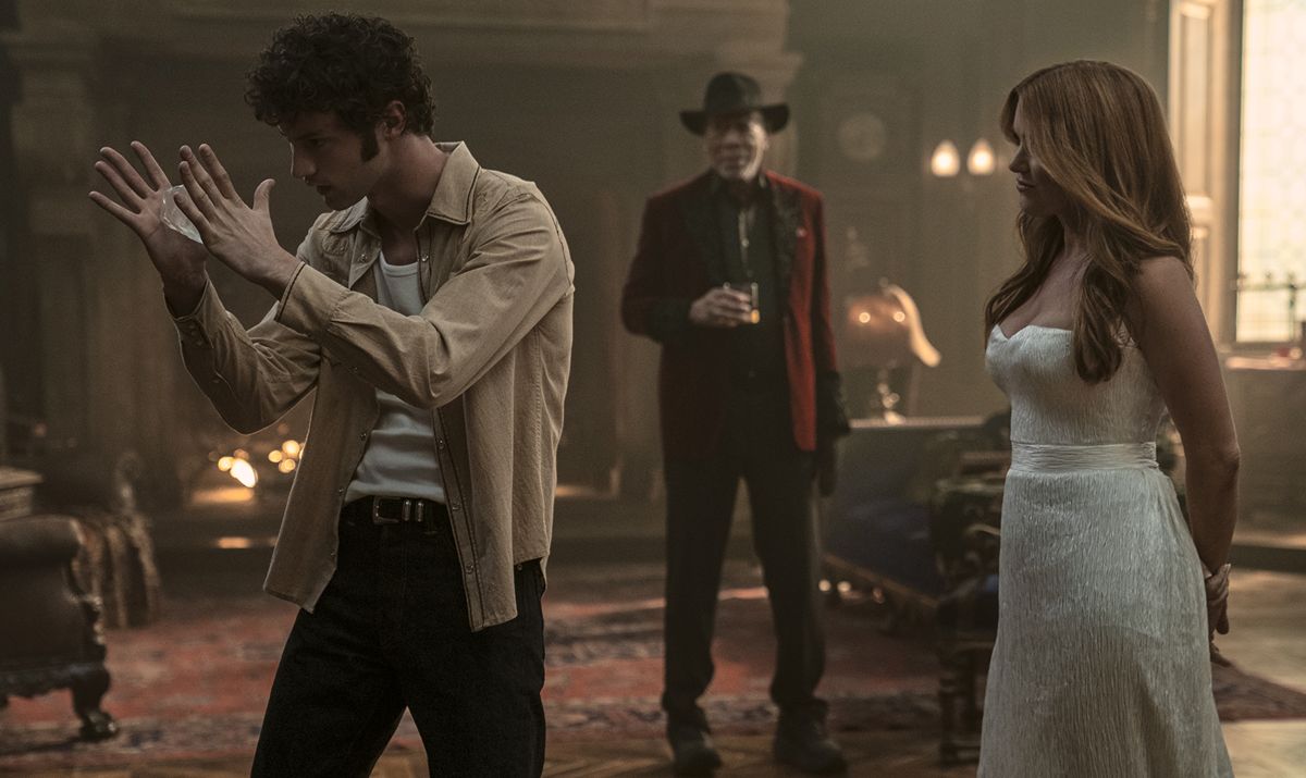 jesse-eisenberg-magic-performance-now-you-see-me-3