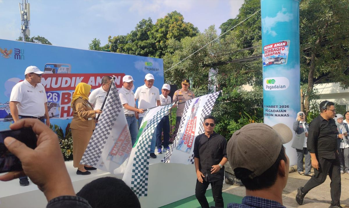 kick-off-pelepasan-armada-bus-mudik-pegadaian