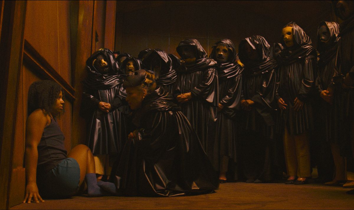 apartemen-sekte-they-will-kill-you-scene