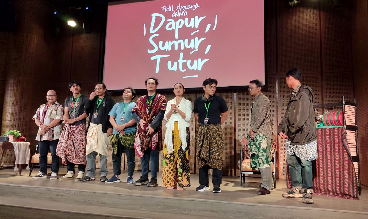 pendukung-pertunjukan-dapur-sumur-tutur