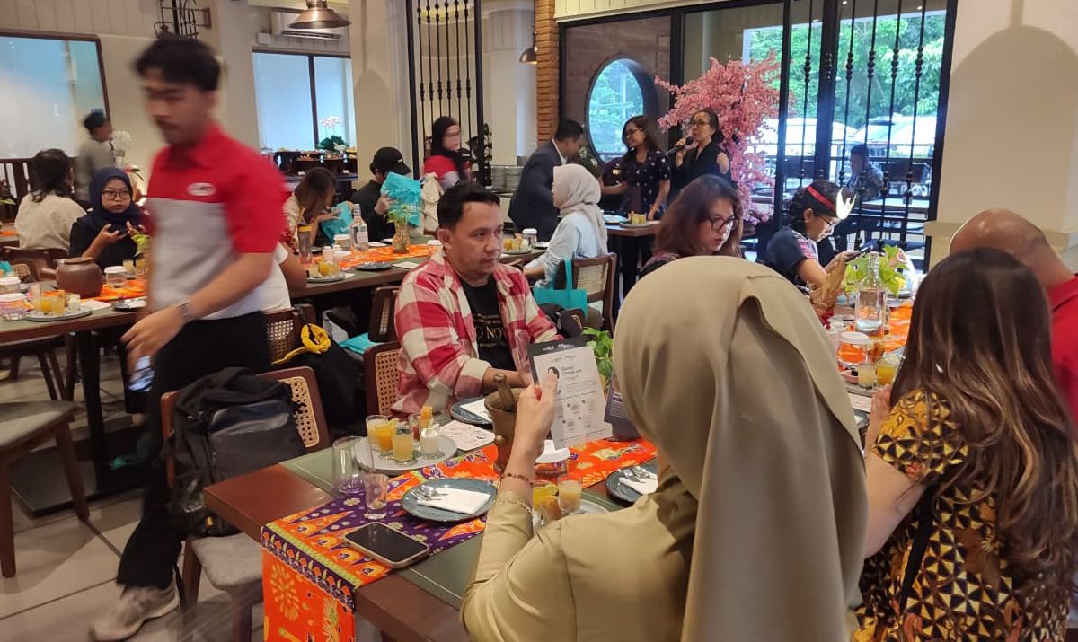 perayaan-hari-kartini-modern-dengan-jamu