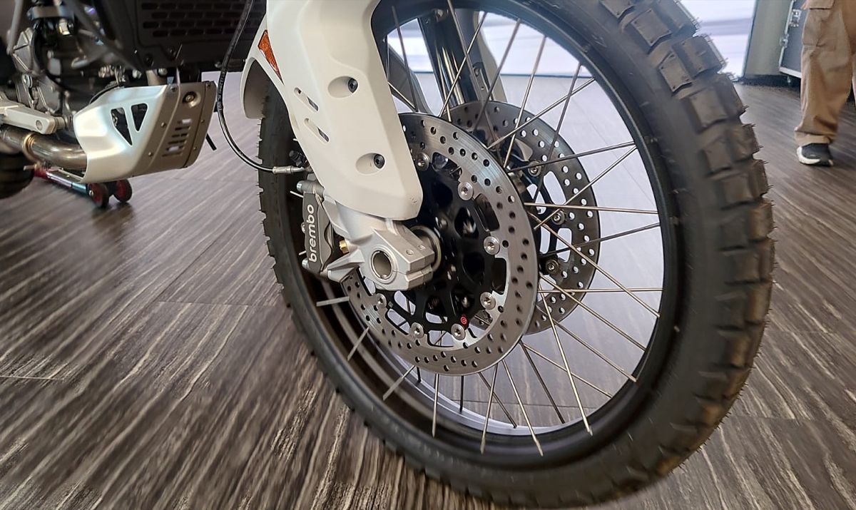 kaki-kaki-ducati-desertx-v2-tubeless-wheel