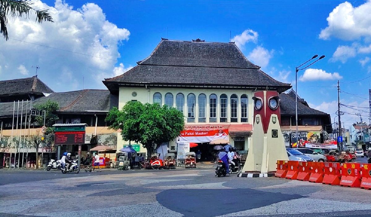 Pasar Gede Hardjonagoro Tempat Berburu Kuliner Tradisional Khas Kota Solo