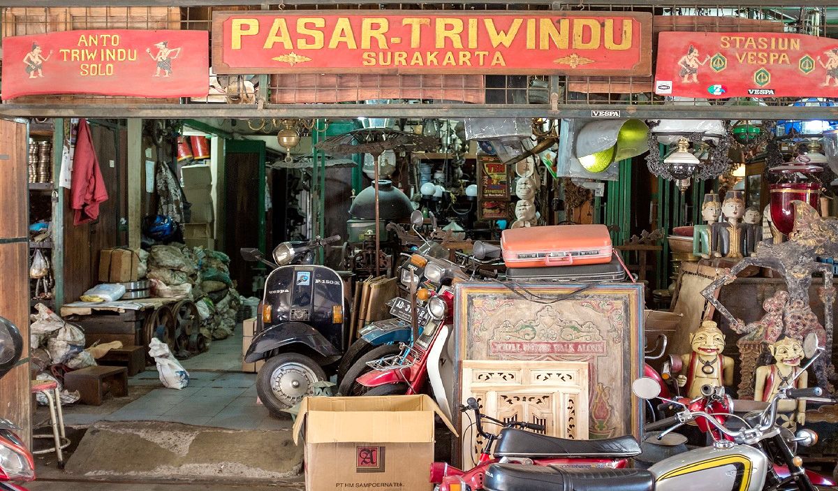 Pasar Triwindu Surakarta Dengan Sentuhan Sejarah Jawa Tempat Berburu Barang Antik