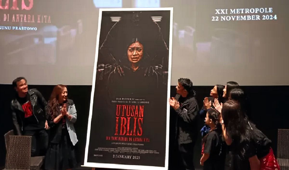 Film Utusan Iblis: Dia Yang Berada Di Antara Kita Rilis Poster Dan Trailer Resmi