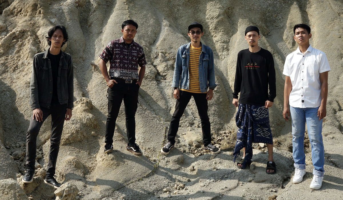 Candei Grup Folk Melayu Muara Enim Rilis Album Mini Bertajuk Self Titled