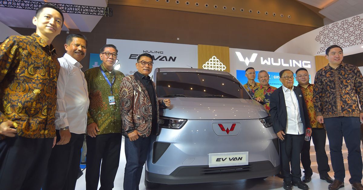 Wuling EV Van Meluncur di PEVS 2025, Kendaraan Listrik Komersial Ramah Lingkungan untuk Bisnis Masa Depan