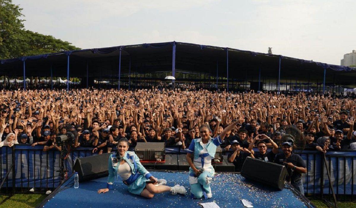 Duo Anggrek Panaskan Panggung Yamaha Family Gathering di Ancol