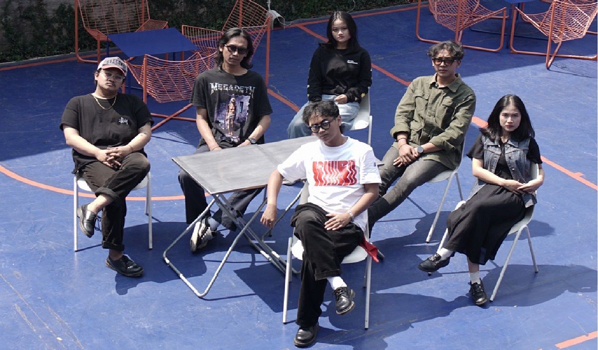 Anxieparty Rilis Album “Pencarian Peraduan” Penuh Emosi