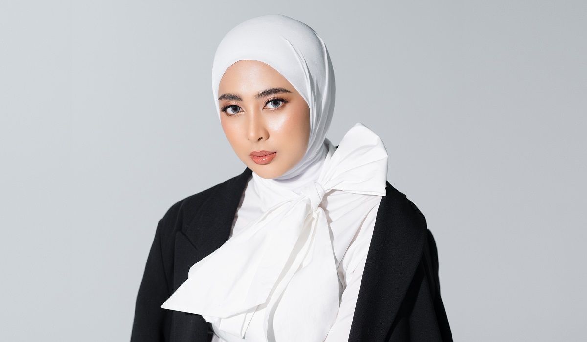 Dewi Hani Jayanti Hadirkan “Karena Kucinta Dia” yang Penuh Emosi