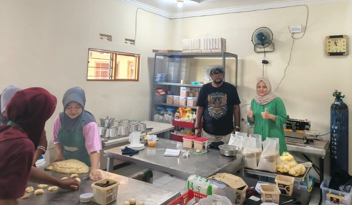 Kuliner Kearifan Lokal, Bolu Chiffon Manja Calengsai