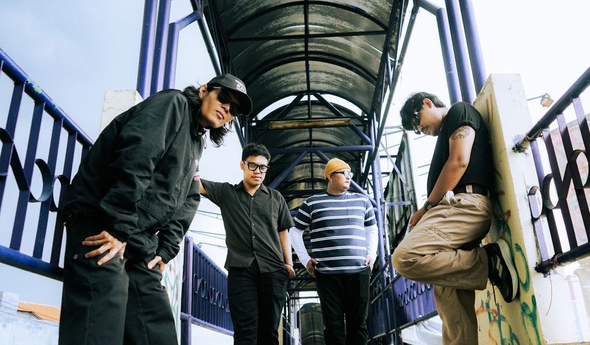 Radio Story Ceritakan Beban Hidup di Single “Demi Mereka”