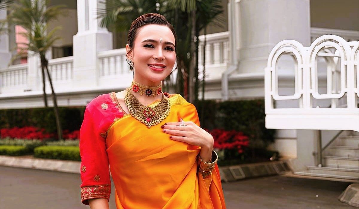 Wika Salim Anggun Berkain Sari di Jamuan Kenegaraan RI-India