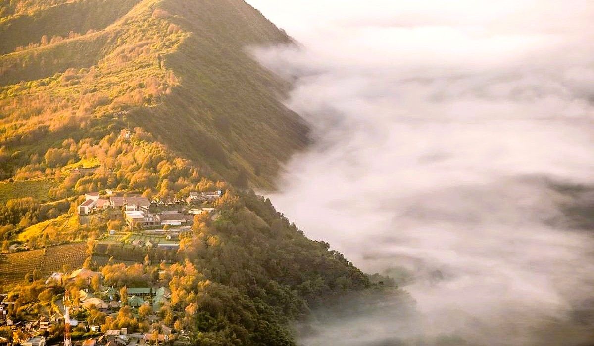 Bromo Dibuka Kembali, Pemulihan Pariwisata Harus Sejalan dengan Kelestarian Alam