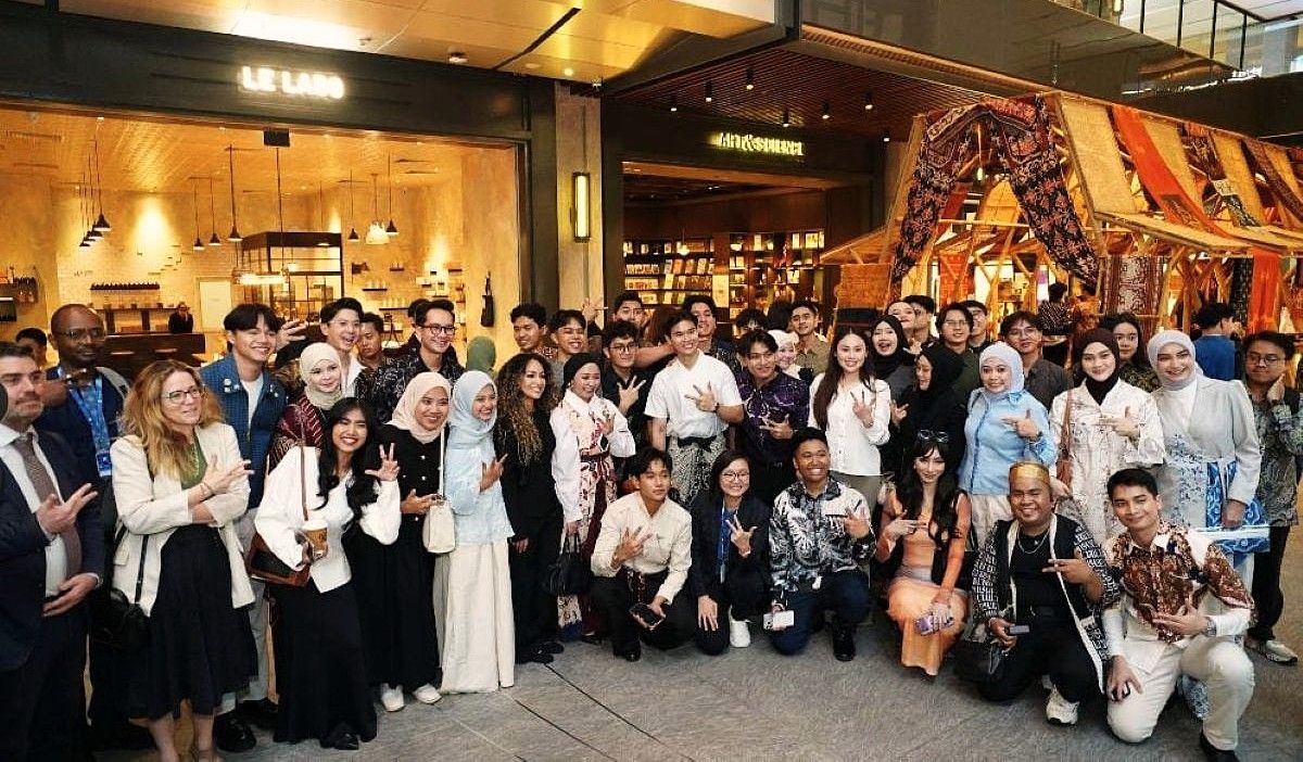 Keren! Kolaborasi PINTU dan ADIR, Prancis-Indonesia Perkuat Industri Fashion Kreatif