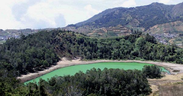 Telaga Warna Wisata Alam Dieng Wonosobo