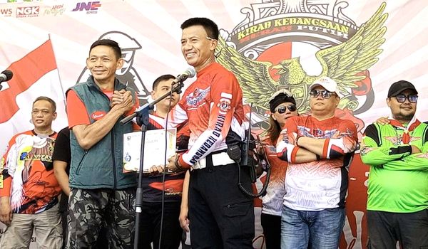 Peringati HUT ke-79 RI Ribuan Bikers Gelar Kirab Merah Putih