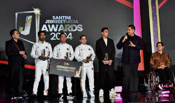 Jadi Penggerak Kemajuan Olahraga Santini JebreeetMedia Awards 2024 Diapresiasi Menpora Dito Ariotedjo