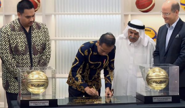 Menpora Dito Ariotedjo Dampingi Presiden Joko Widodo Resmikan Kantor FIBA Diharapkan Melahirkan Atlet Basket Dunia