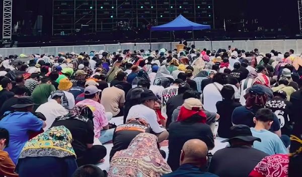 Rhoma Irama Jadi Imam Salat Jumat di Pestapora 2025, Festival Musik & Religi Menyatu