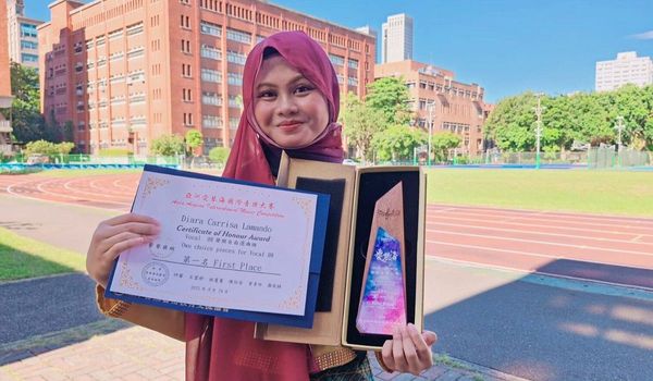Diara Carrisa Lamando Juara 1 Aegan Music Competition 2025