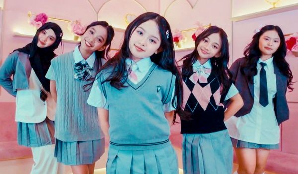 LUMINA Debut dengan “Hello, Bintang”, Girl Group I-Pop Baru
