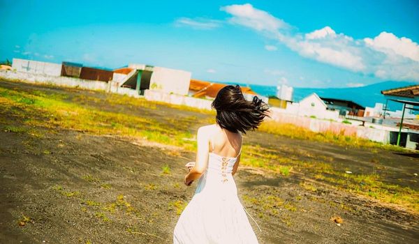 Verenathania Rilis What Are We Now?, Lagu Galau soal Ghosting