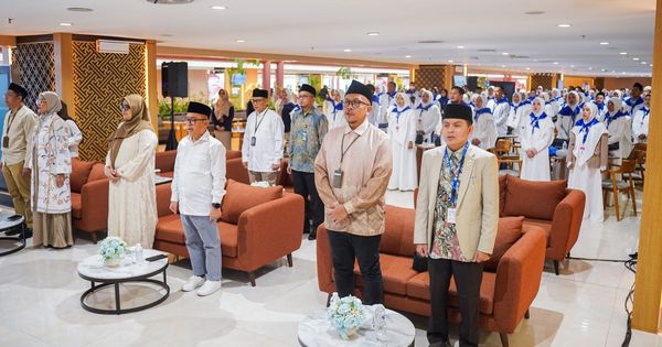 Keren! Perusahaan Ini Berangkatkan 135 Karyawan untuk Umrah sebagai Bentuk Apresiasi
