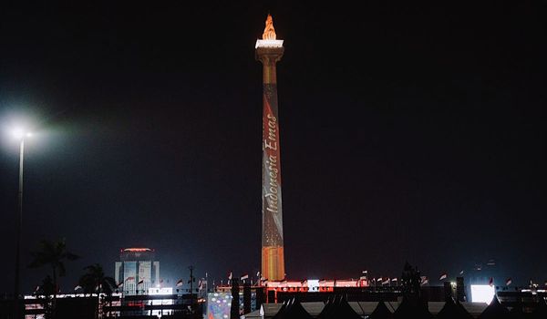 Monas Disulap Jadi Kisah Perjalanan Indonesia Lewat Cahaya