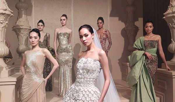 Yogie Pratama Hadirkan Keindahan Tekstur dan Elegansi 1950-an di The Langham Fashion Soirée 2026