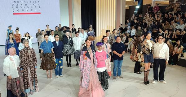 Cantik & Elegan, Batik Kudus dan Denim Bertemu di KANVAS BUDAYA: SATU NAPAS